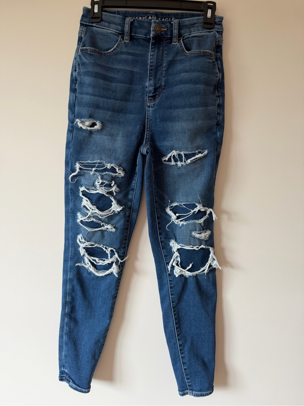 American Eagle Curvy Highest Rise Distressed Jeggings Size 6R Shredded